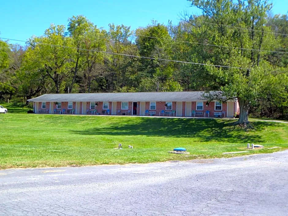 Lost River Motel hotel hero