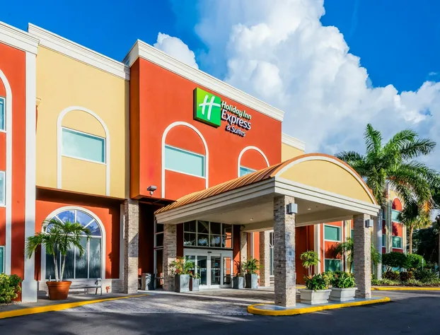 Holiday Inn Express & Suites Bradenton West by IHG hotel detail image 2