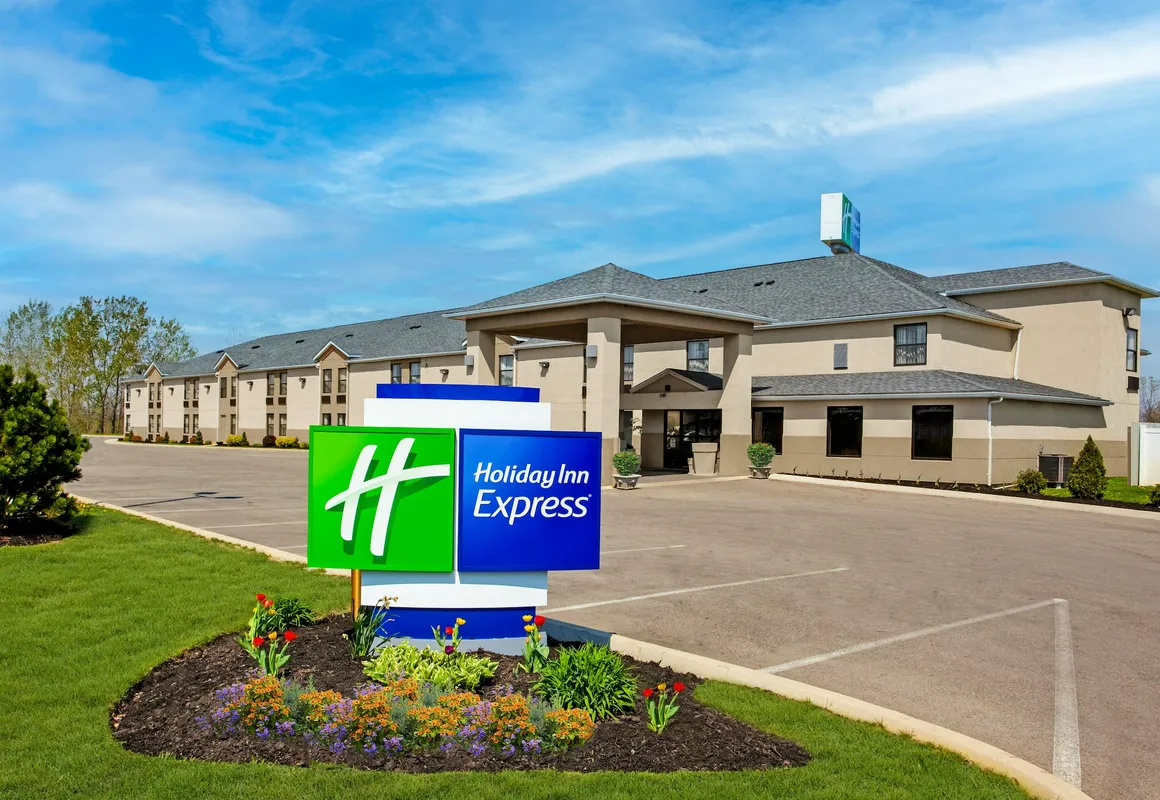Holiday Inn Express London by IHG hotel hero
