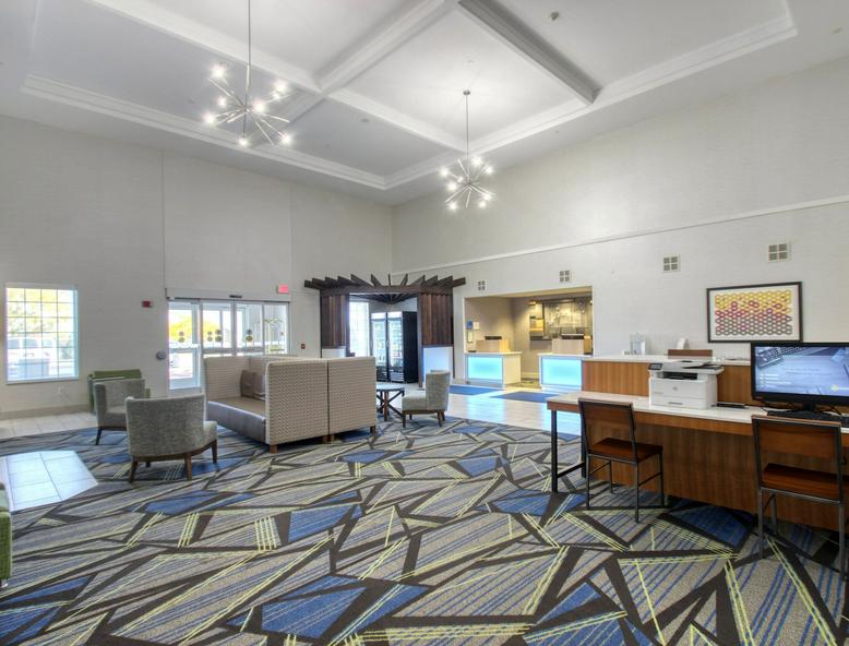 Holiday Inn Express Hotel & Suites Oshkosh by IHG hotel detail image 3