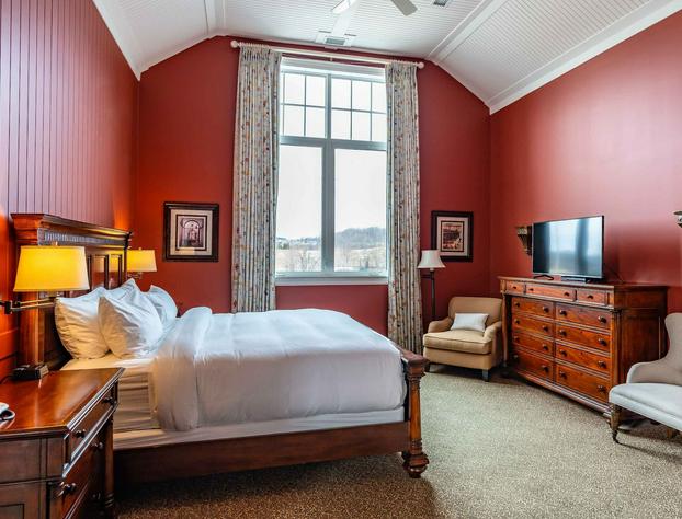 The Inn at Cobble Beach hotel detail image 4