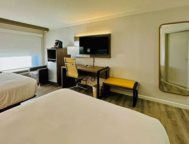 Comfort Inn & Suites Houston I-10 West Energy Corridor hotel detail image 3