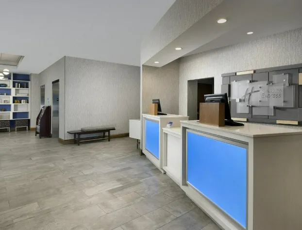 Holiday Inn Express Baltimore at the Stadiums by IHG hotel detail image 1