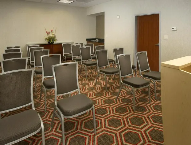 Holiday Inn Express Baltimore at the Stadiums by IHG hotel detail image 3