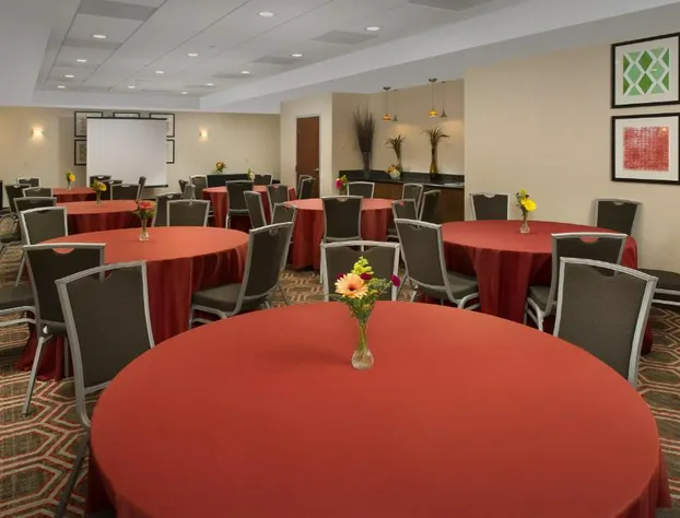 Holiday Inn Express Baltimore at the Stadiums by IHG hotel detail image 4