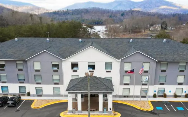 Holiday Inn Express & Suites Hiawassee by IHG hotel detail image 3
