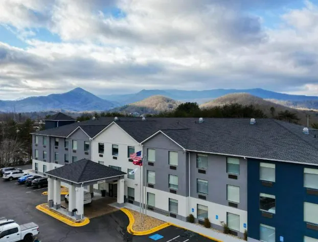 Holiday Inn Express & Suites Hiawassee by IHG hotel detail image 3