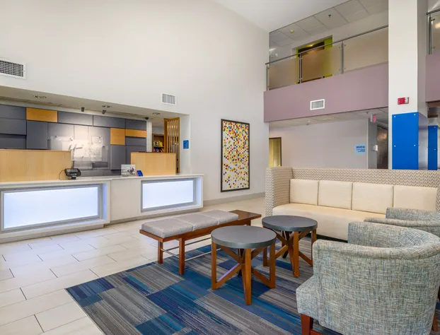 Holiday Inn Express Hotel & Suites Phoenix-Airport by IHG hotel detail image 2