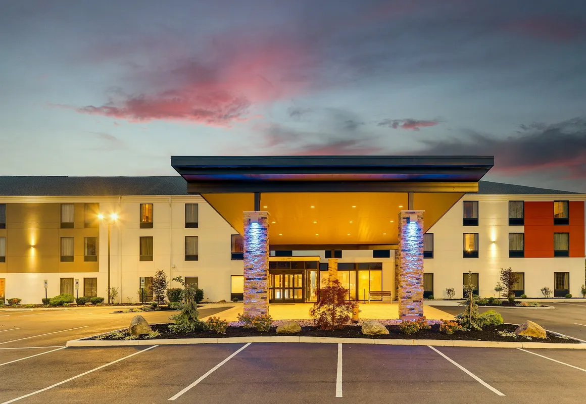 Holiday Inn Express & Suites Troy by IHG hotel hero
