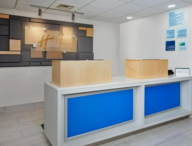 Holiday Inn Express Hotel & Suites Sunbury - Columbus Area by IHG hotel detail image 2