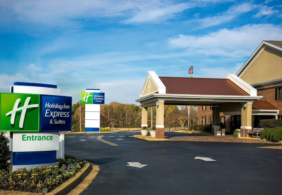 Holiday Inn Express Hotel & Suites Corinth by IHG hotel hero