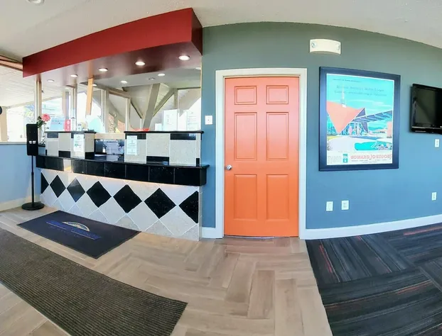 Howard Johnson by Wyndham Bangor hotel detail image 2