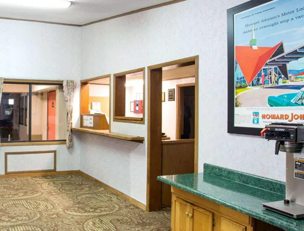 Howard Johnson by Wyndham Wilmington hotel detail image 4
