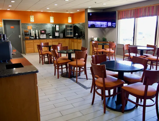 Howard Johnson by Wyndham Lexington hotel detail image 1