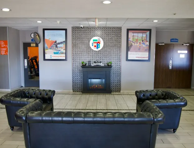 Howard Johnson by Wyndham Lexington hotel detail image 2