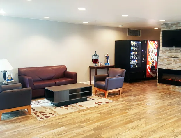 Super 8 by Wyndham Brook Park/Cleveland hotel detail image 4