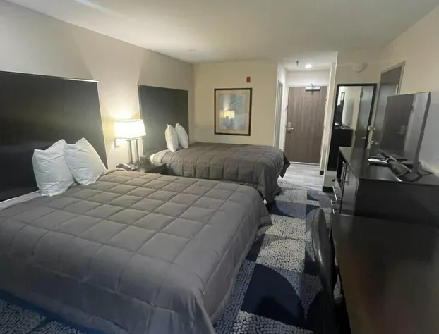 Baymont by Wyndham Iowa Lake Charles hotel detail image 3