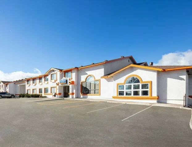 Howard Johnson by Wyndham Williams hotel detail image 3