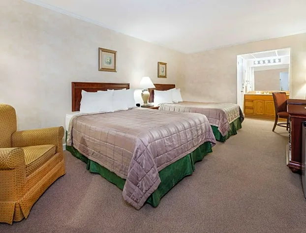 Howard Johnson by Wyndham Burlington hotel detail image 2