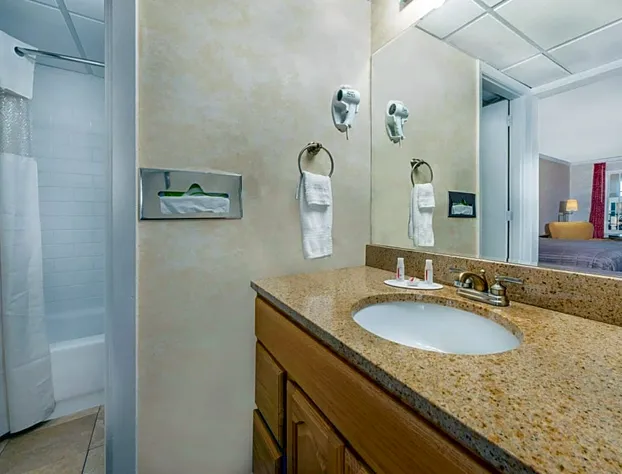 Howard Johnson by Wyndham Burlington hotel detail image 3