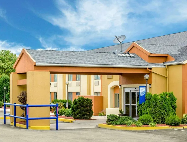 Econo Lodge Harrisburg - Hershey North hotel detail image 2