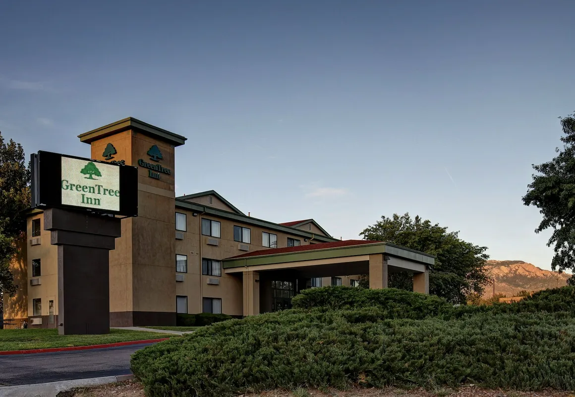 GreenTree Inn Albuquerque hotel hero