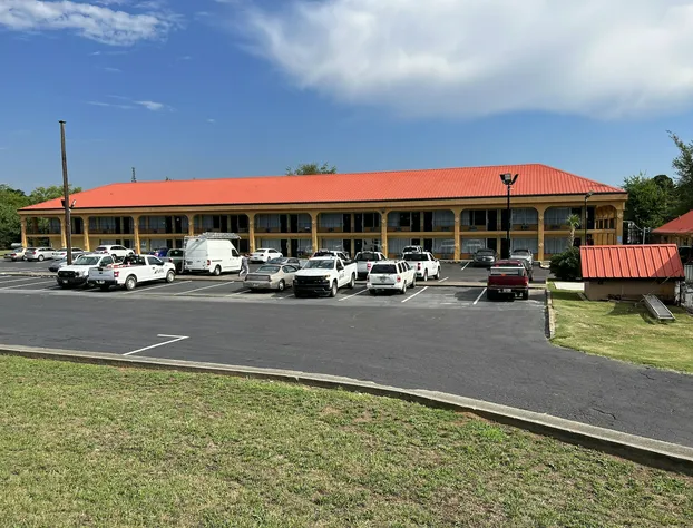 Country Hearth Inn & Suites Cartersville hotel detail image 1