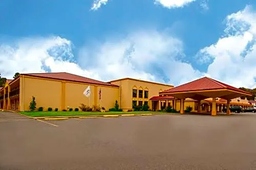 Howard Johnson by Wyndham Conway hotel detail image 1