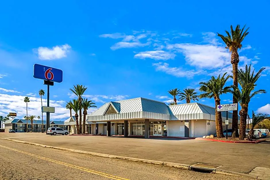 Motel 6 Tucson, AZ hotel hero