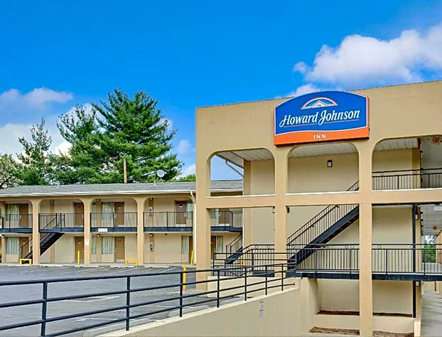 Howard Johnson by Wyndham College Park hotel detail image 1