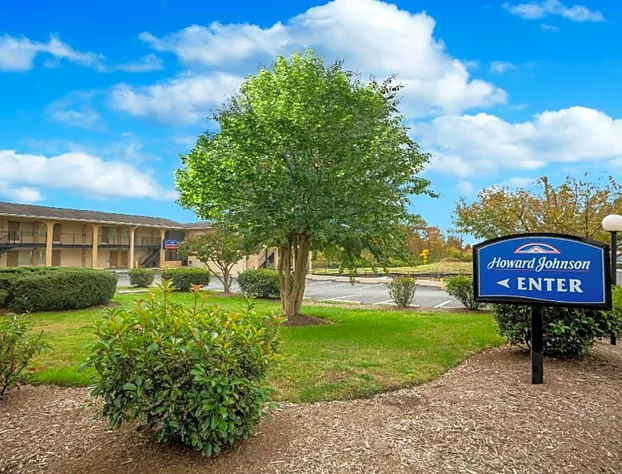 Howard Johnson by Wyndham College Park hotel detail image 3