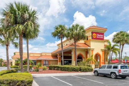 Clarion Inn & Suites Kissimmee-Lake Buena Vista South hotel hero