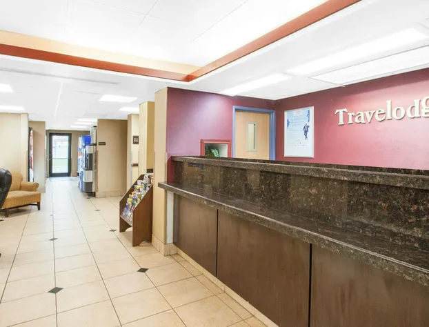 Travelodge by Wyndham Romulus Detroit Airport hotel detail image 2