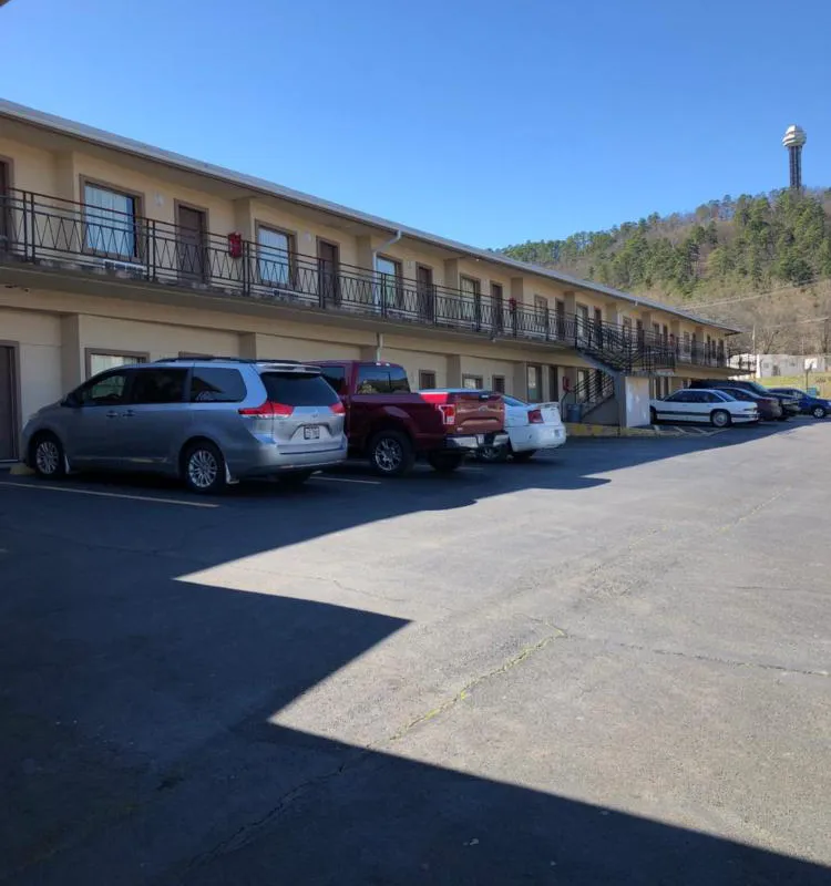 Economy Inn Hot Springs hotel hero