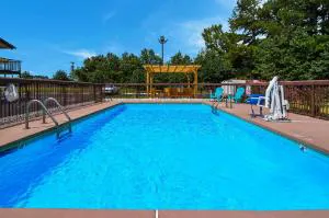 Econo Lodge Battleboro - Rocky Mount I-95 hotel detail image 4