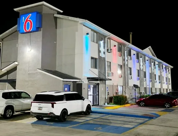 Motel 6 Kingsland, GA - Kings Bay Naval Base hotel detail image 1