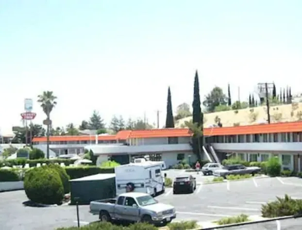 Desert Inn Motel hotel detail image 1