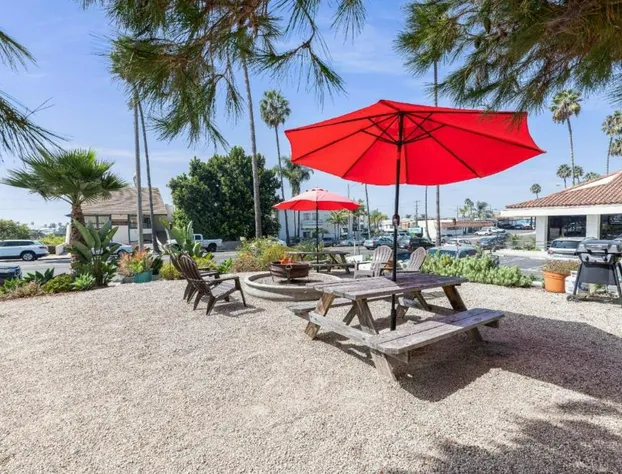 Patriots Boutique Motel hotel detail image 3