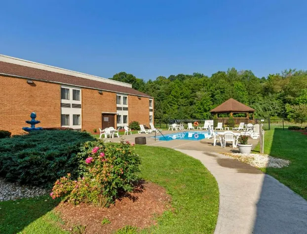 Comfort Inn Bluefield hotel detail image 1