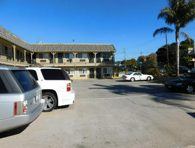 Continental Lodge hotel detail image 1