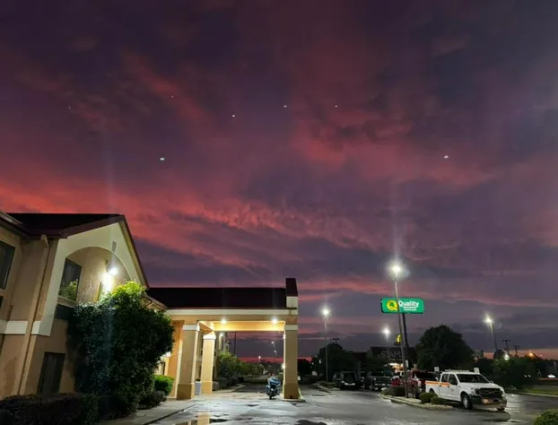 Quality Inn & Suites Pine Bluff hotel detail image 2