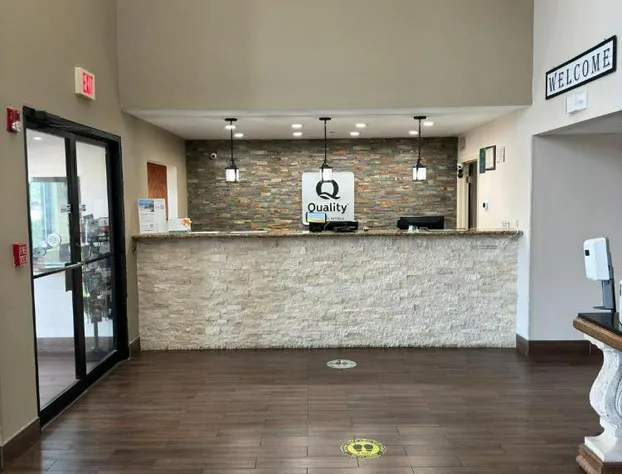 Quality Inn & Suites Pine Bluff hotel detail image 4