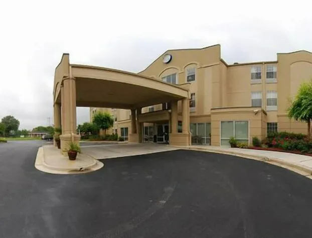 Comfort Inn Birmingham - Irondale hotel detail image 1