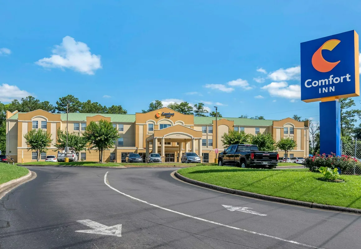 Comfort Inn Birmingham - Irondale hotel hero