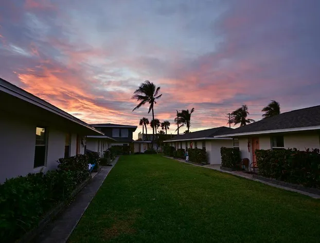 Surf Studio Beach Resort hotel detail image 1