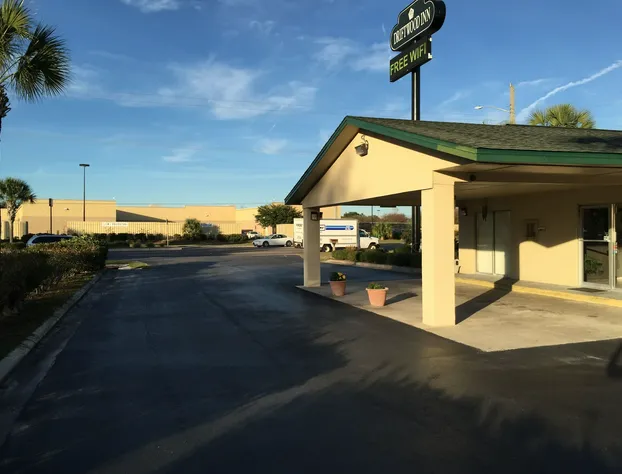 Driftwood Inn hotel detail image 3