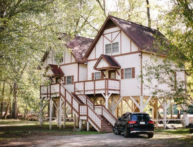 Riverbend Motel & Cabins hotel detail image 3