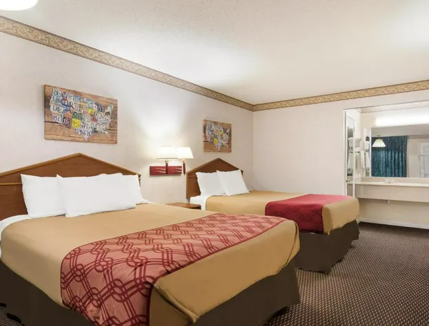 Econo Lodge Calhoun North Damascus hotel detail image 3