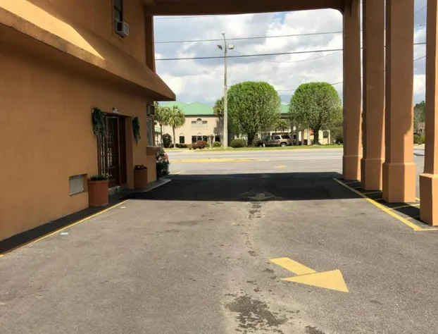 Capital Inn hotel detail image 3