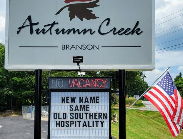 Autumn Creek Branson hotel detail image 2